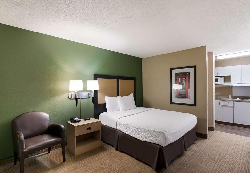 Mainstay Suites Knoxville - Cedar Bluff Room photo