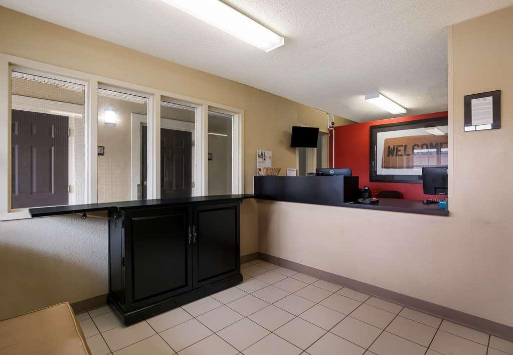 Mainstay Suites Knoxville - Cedar Bluff Interior photo